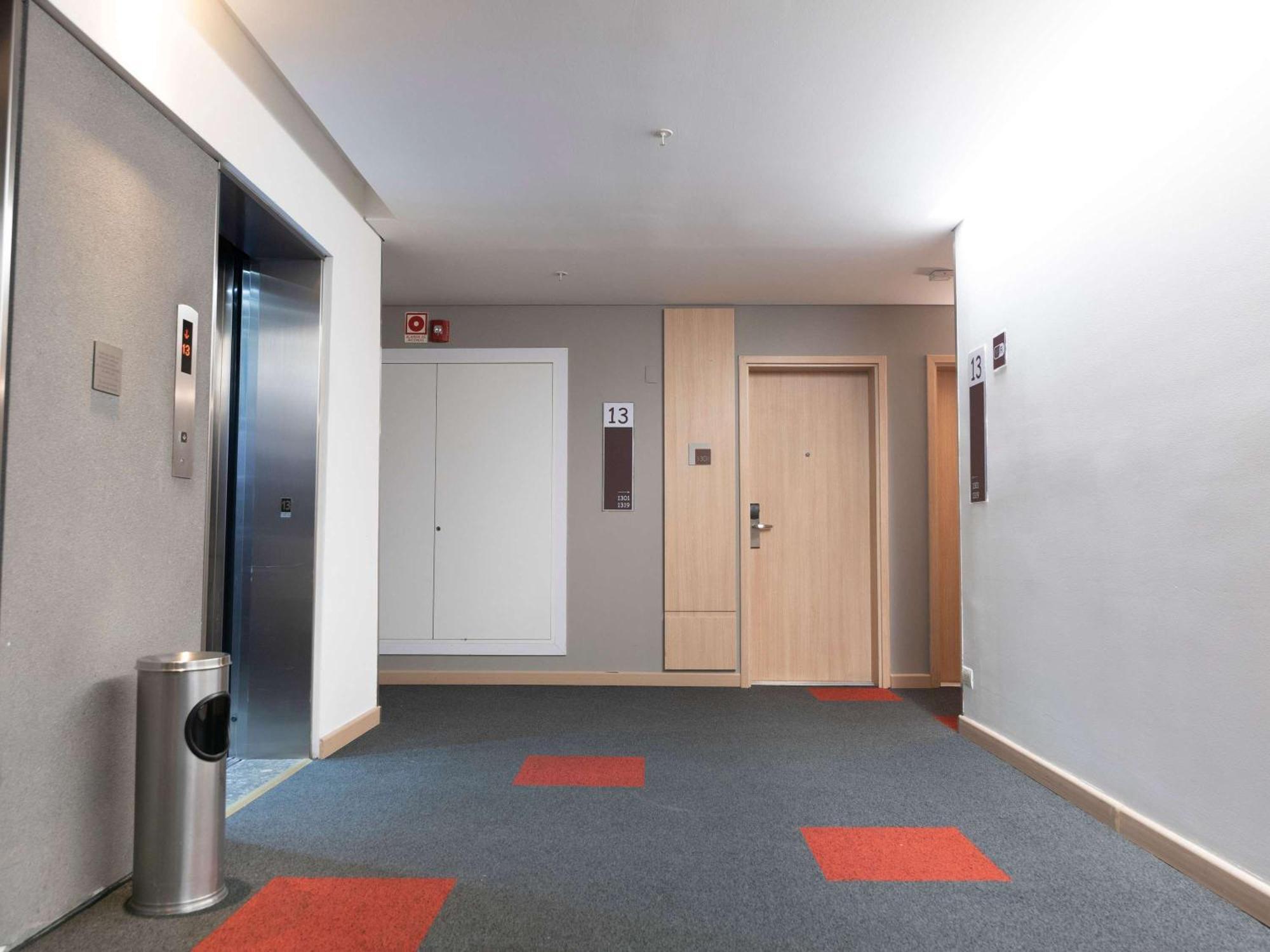 Ibis Medellin Hotel Bagian luar foto