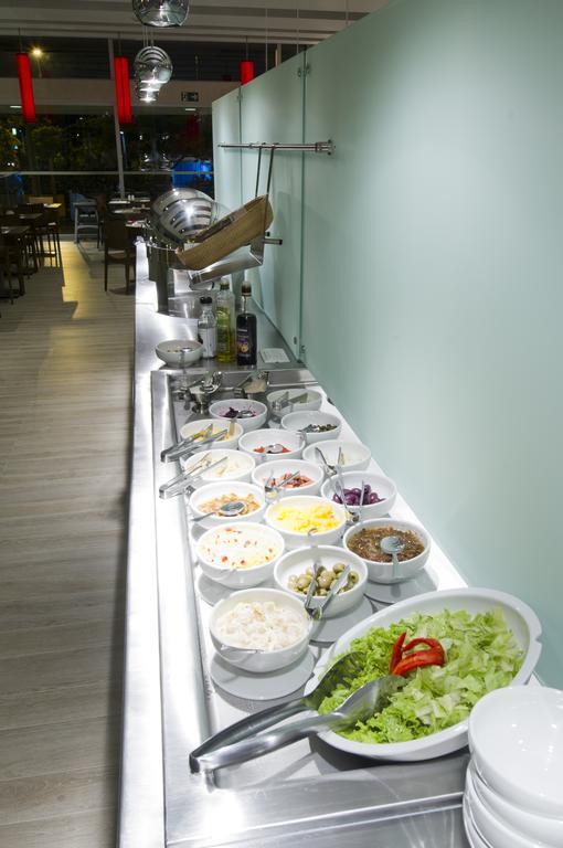 Ibis Medellin Hotel Bagian luar foto